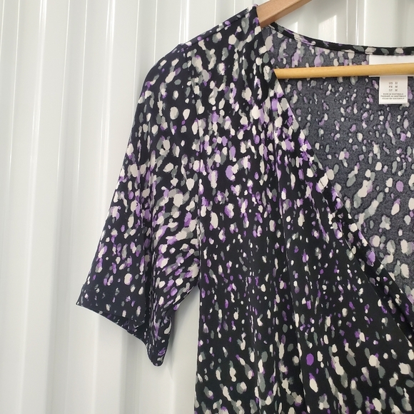 Motherhood Maternity | V neck Flowy Dress - Picture 3 of 12